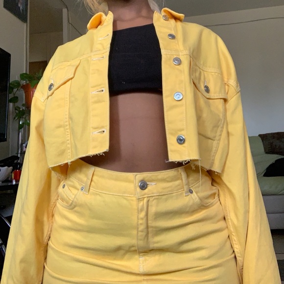 Cropped Topshop Jean Jacket - Picture 3 of 3